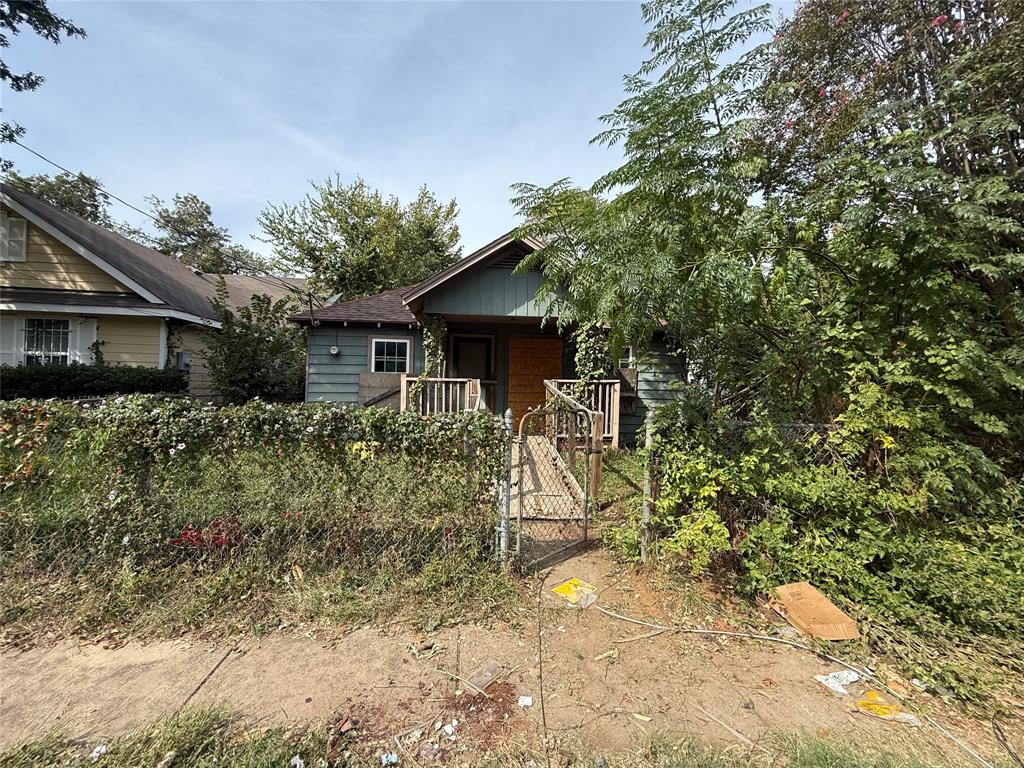 2343 Macon Street, Dallas, TX 75215