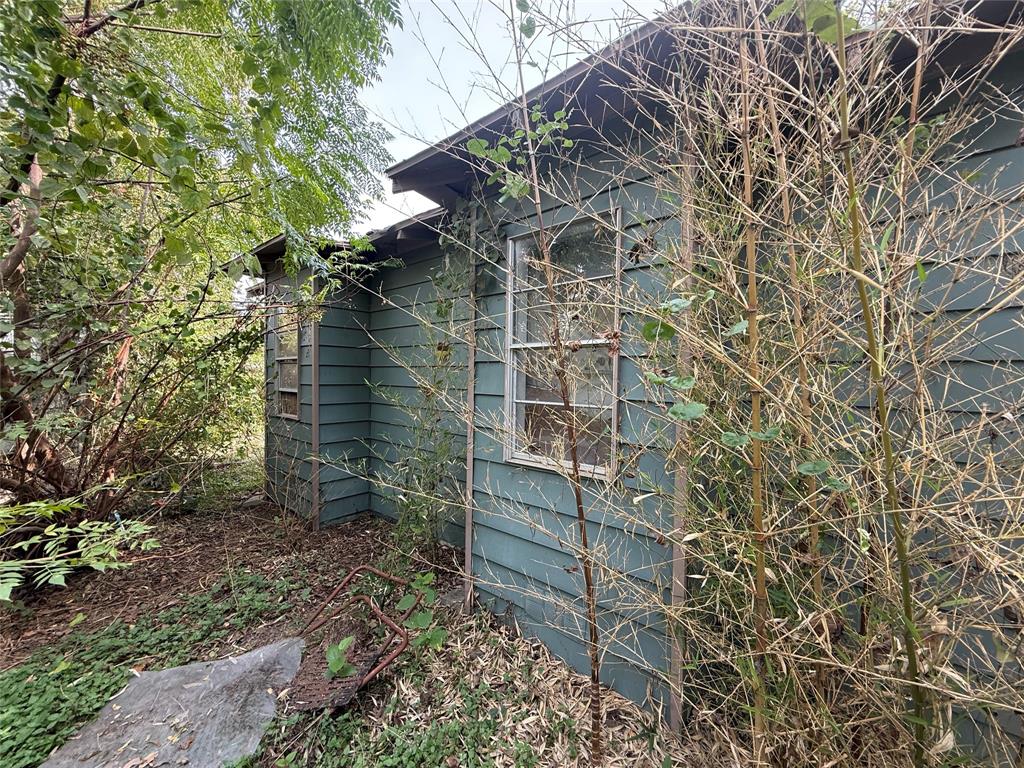 2343 Macon Street, Dallas, TX 75215