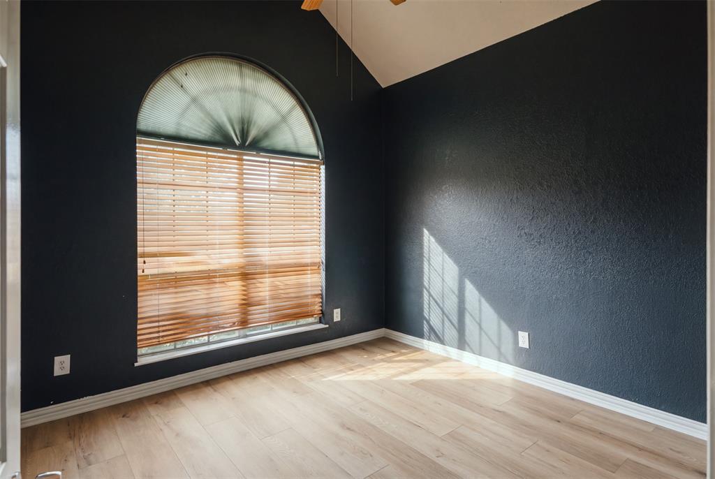 2710 Kingswood Drive, Garland, TX 75040
