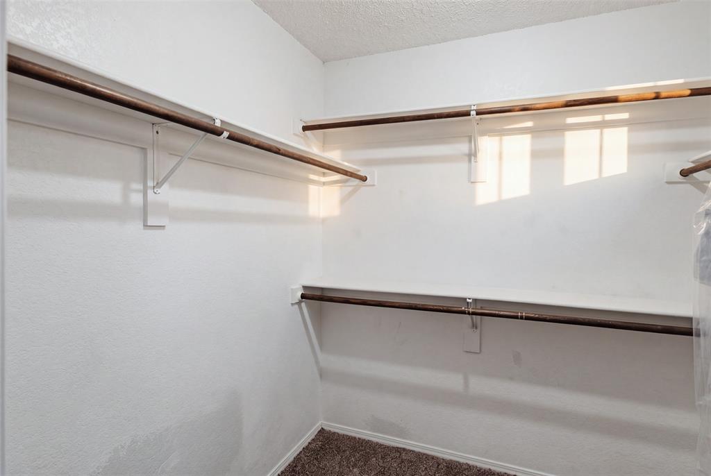 2710 Kingswood Drive, Garland, TX 75040