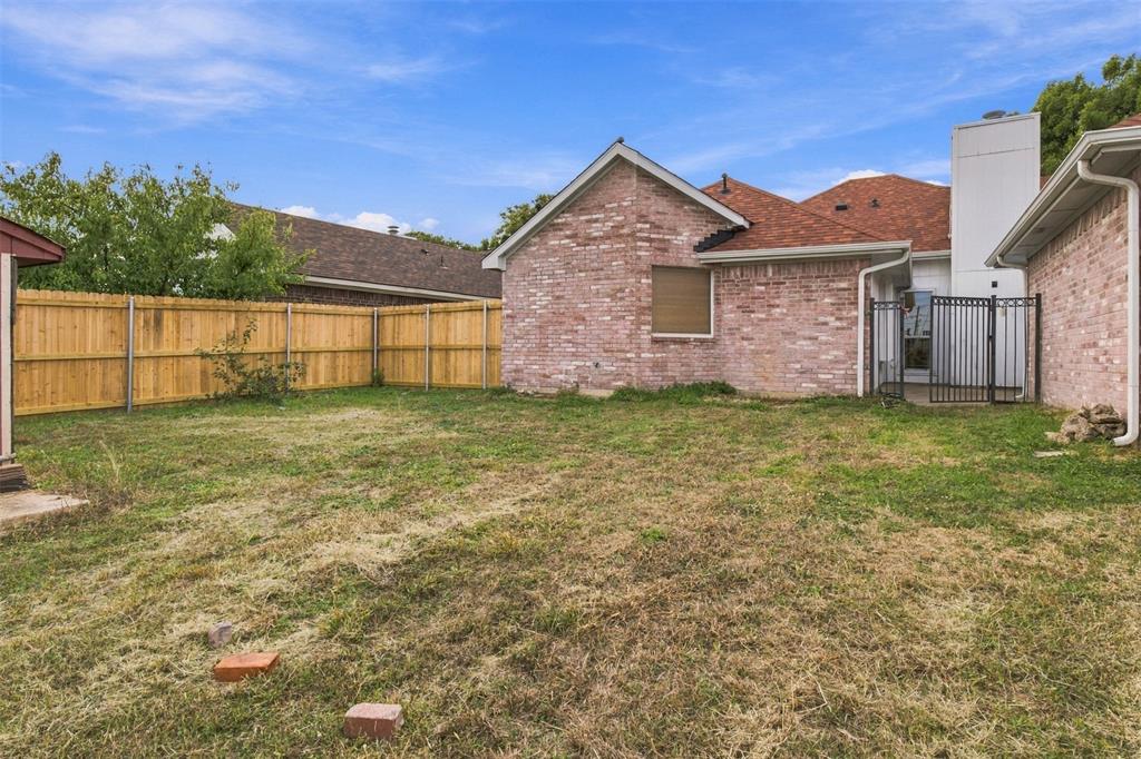 2710 Kingswood Drive, Garland, TX 75040