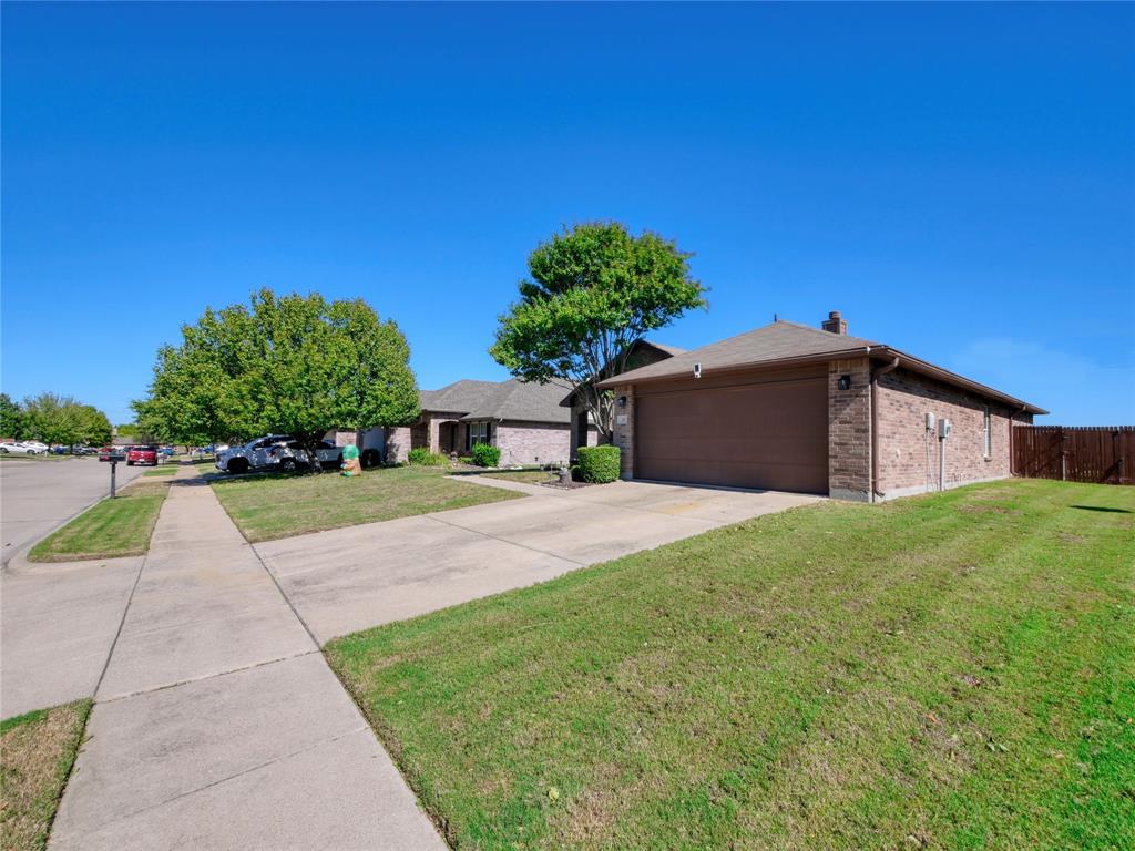 318 Laurel Ln 318 Laurel Ln