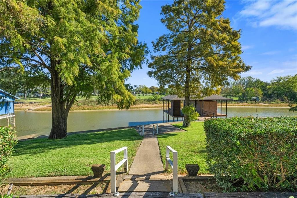 334 Cross Tie Ranch Road, Trinidad, TX 75163