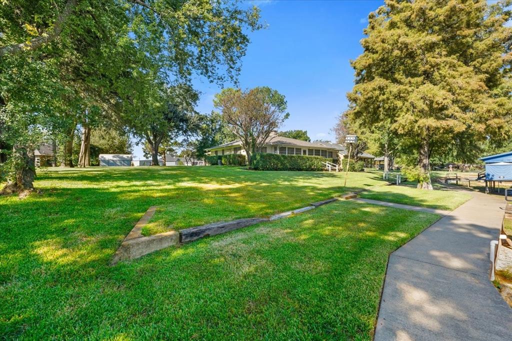 334 Cross Tie Ranch Road, Trinidad, TX 75163