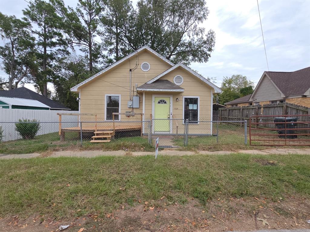1504 S Kennedy Avenue, Tyler, TX 75701 1504 S Kennedy Avenue, Tyler, TX 75701