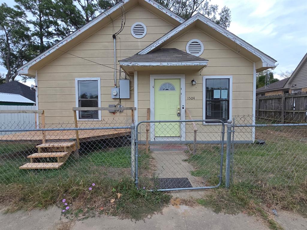 1504 S Kennedy Avenue, Tyler, TX 75701 1504 S Kennedy Avenue, Tyler, TX 75701