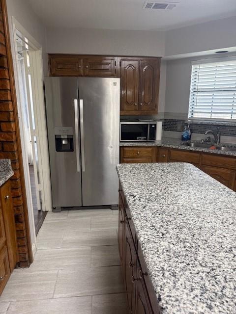 141 S Beltwoods Drive, DeSoto, TX 75115