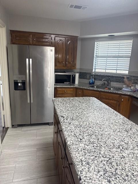 141 S Beltwoods Drive, DeSoto, TX 75115