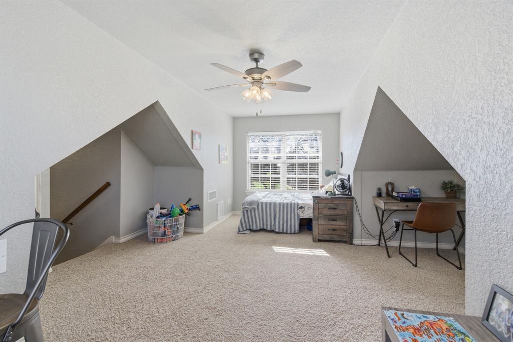 3714 Cove Timber Avenue, Granbury, TX 76049