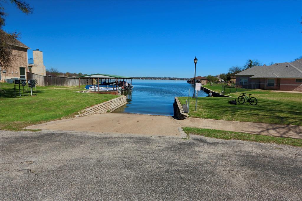 Launch your watercraft in minutes as this is only feet from your driveway.