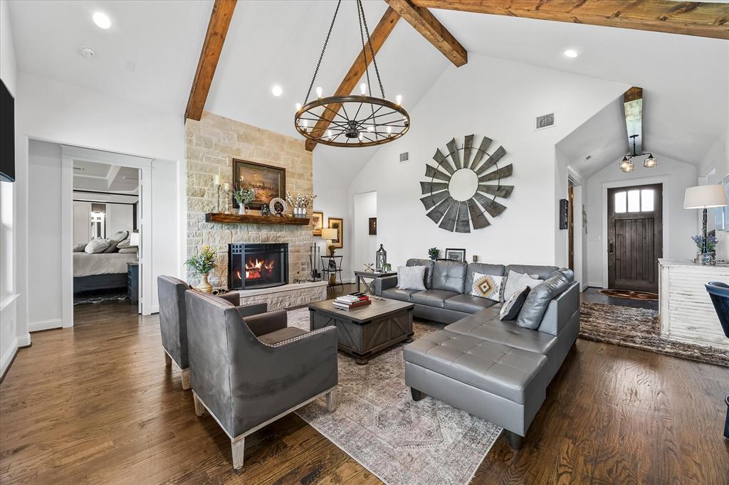 331 Mcclendon Road, Lavon, TX 75166