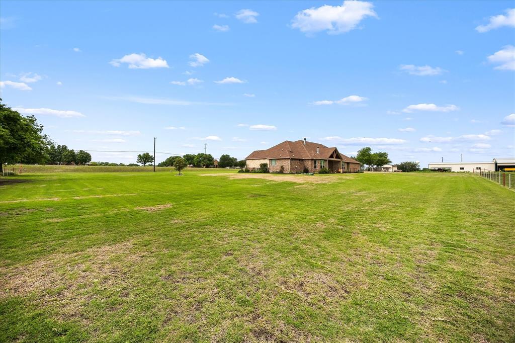 331 Mcclendon Road, Lavon, TX 75166