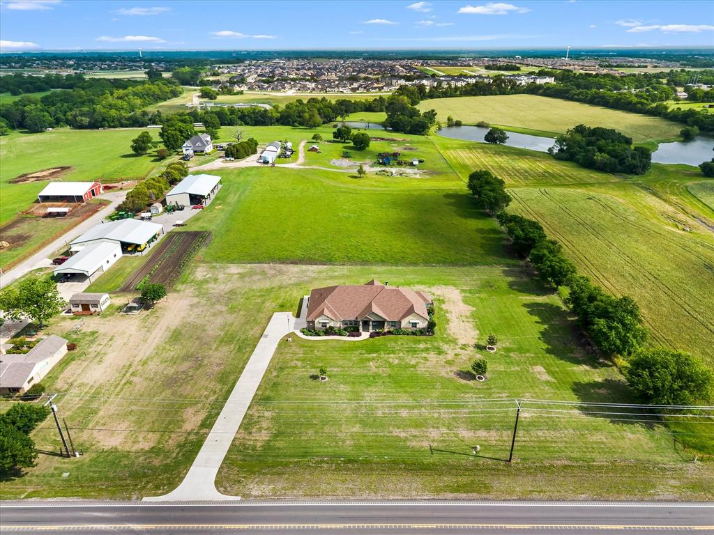 331 Mcclendon Road, Lavon, TX 75166