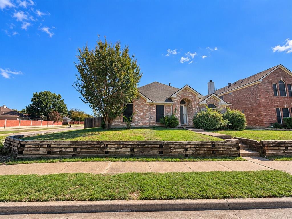 1906 Dartbrook Drive, Rowlett, TX 75089