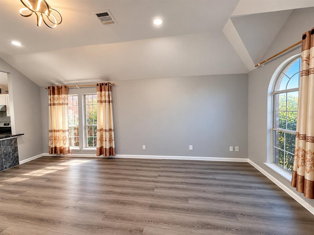 1906 Dartbrook Drive, Rowlett, TX 75089