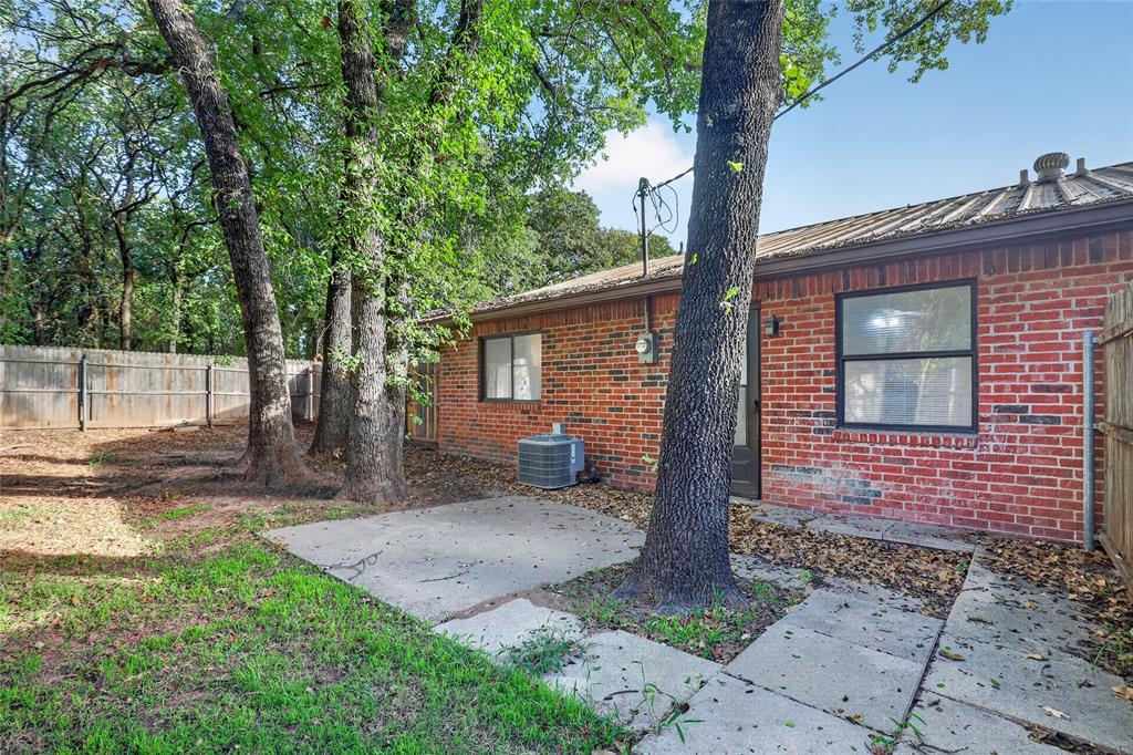 6530 Fall Creek Highway, Granbury, TX 76049
