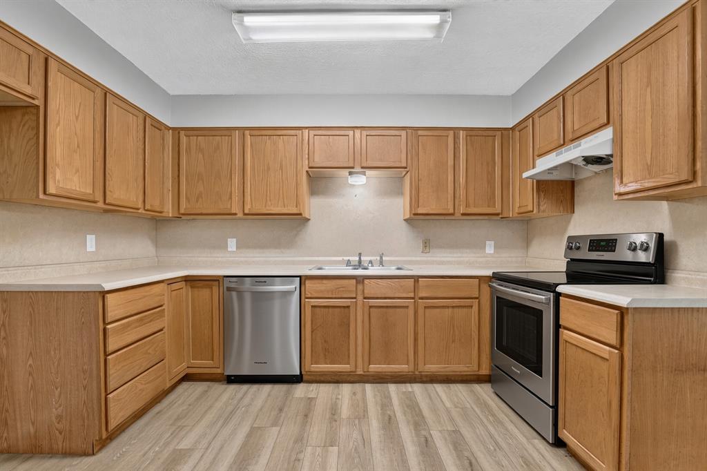 6530 Fall Creek Highway, Granbury, TX 76049