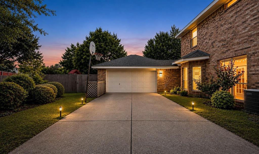 3509 Mistletoe Lane, Rowlett, TX 75088