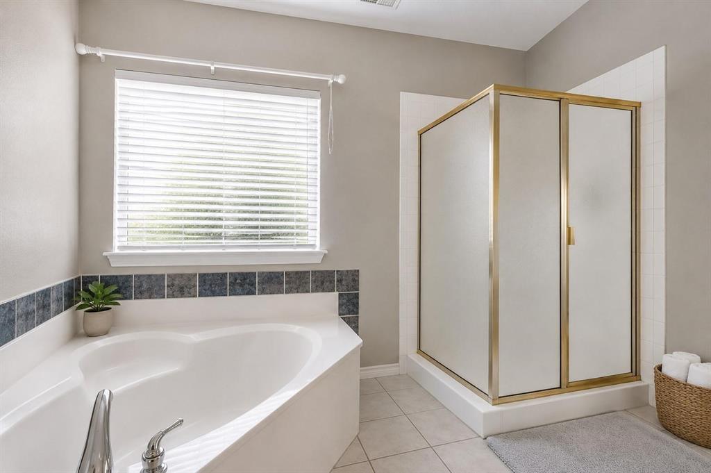 3509 Mistletoe Lane, Rowlett, TX 75088