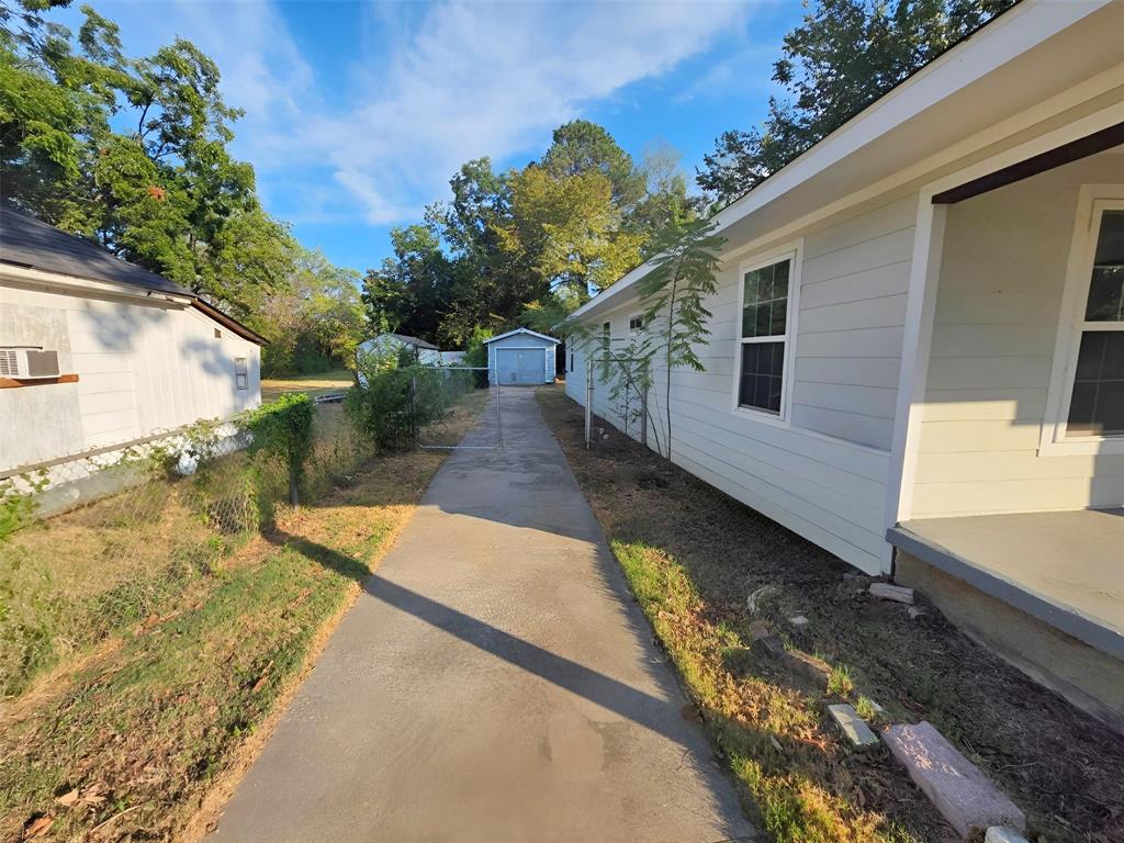 2914 Carpenter Avenue, Dallas, TX 75215
