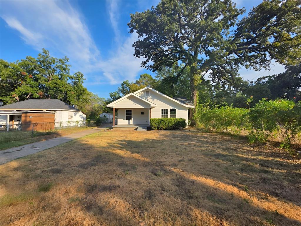 2914 Carpenter Avenue, Dallas, TX 75215