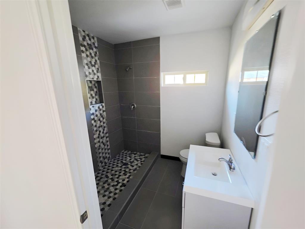2914 Carpenter Avenue, Dallas, TX 75215