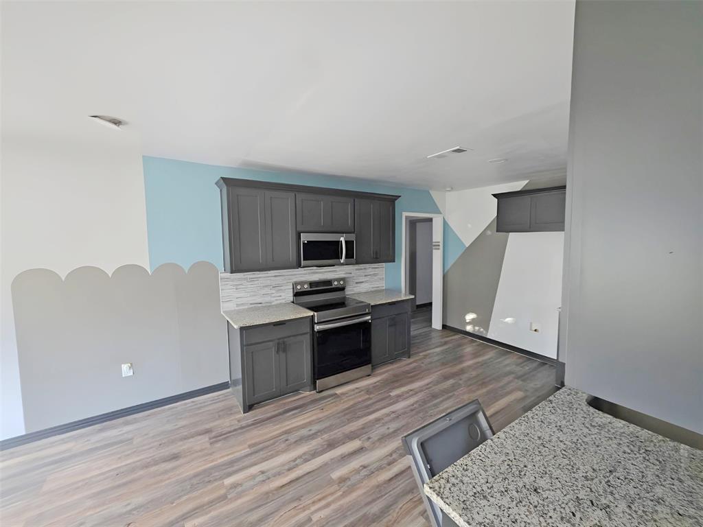 2914 Carpenter Avenue, Dallas, TX 75215