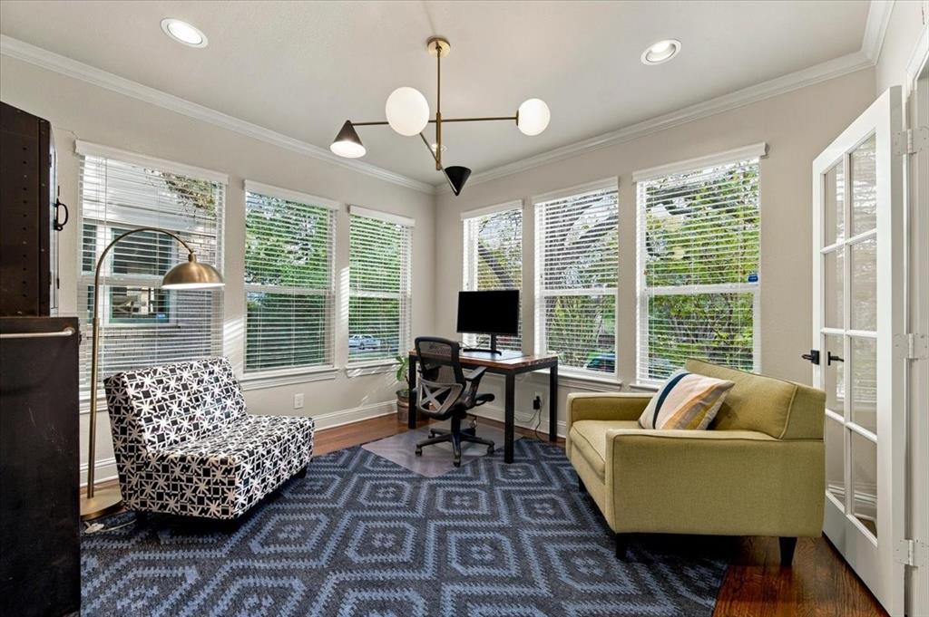 Perfect as an office, living area, or even a third bedroom