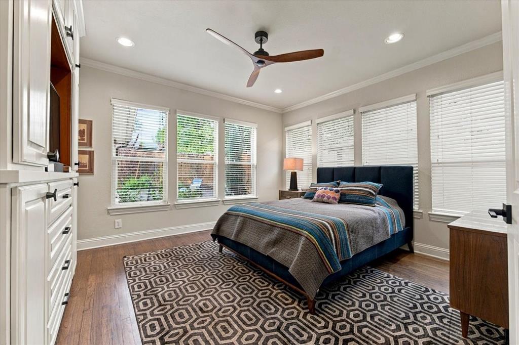 1006 Cordova Street, Dallas, TX 75223