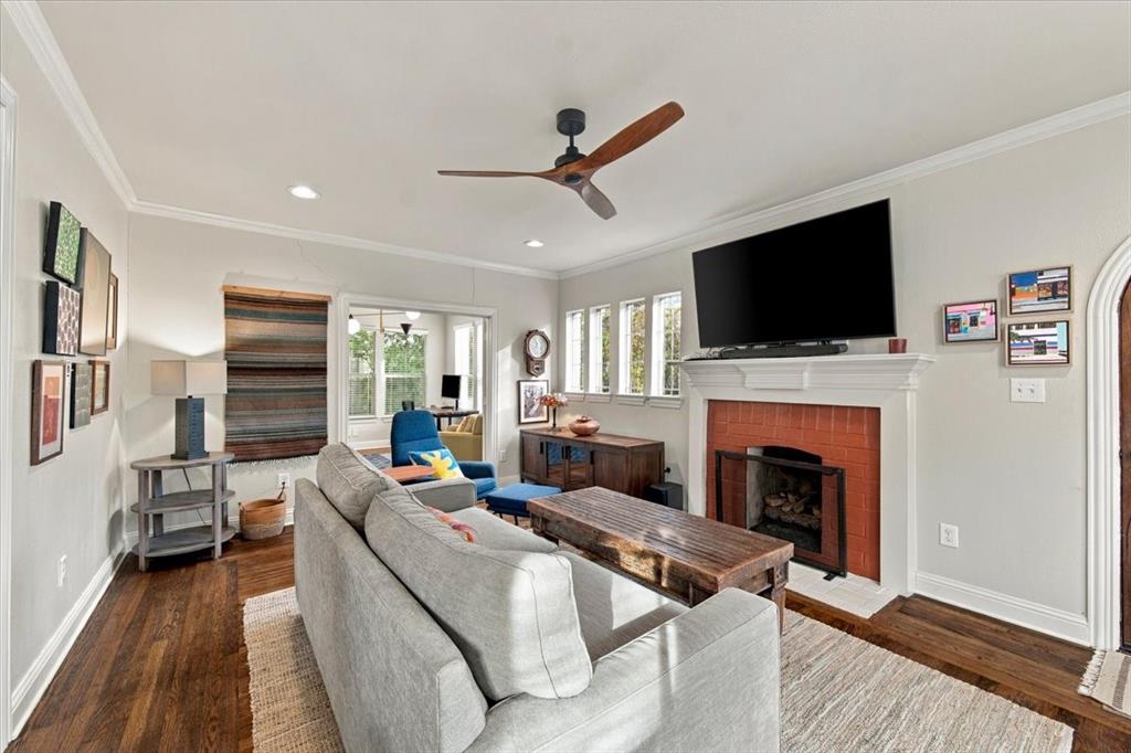1006 Cordova Street, Dallas, TX 75223