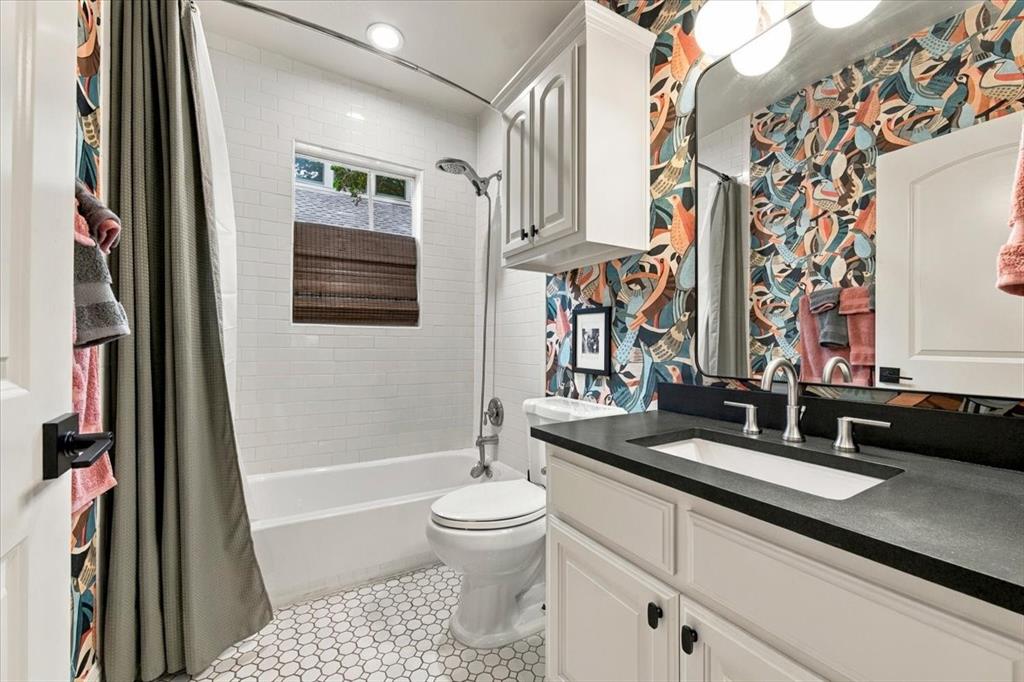 1006 Cordova Street, Dallas, TX 75223