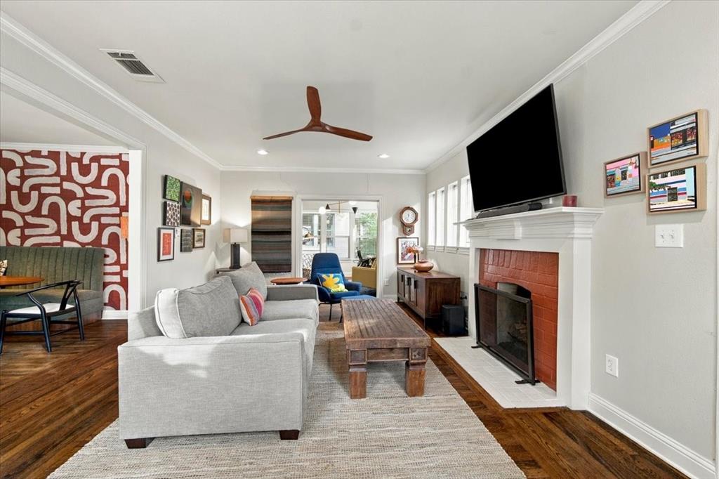 1006 Cordova Street, Dallas, TX 75223