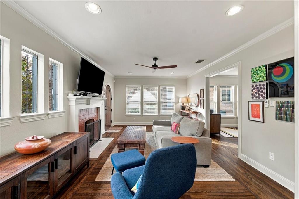 1006 Cordova Street, Dallas, TX 75223