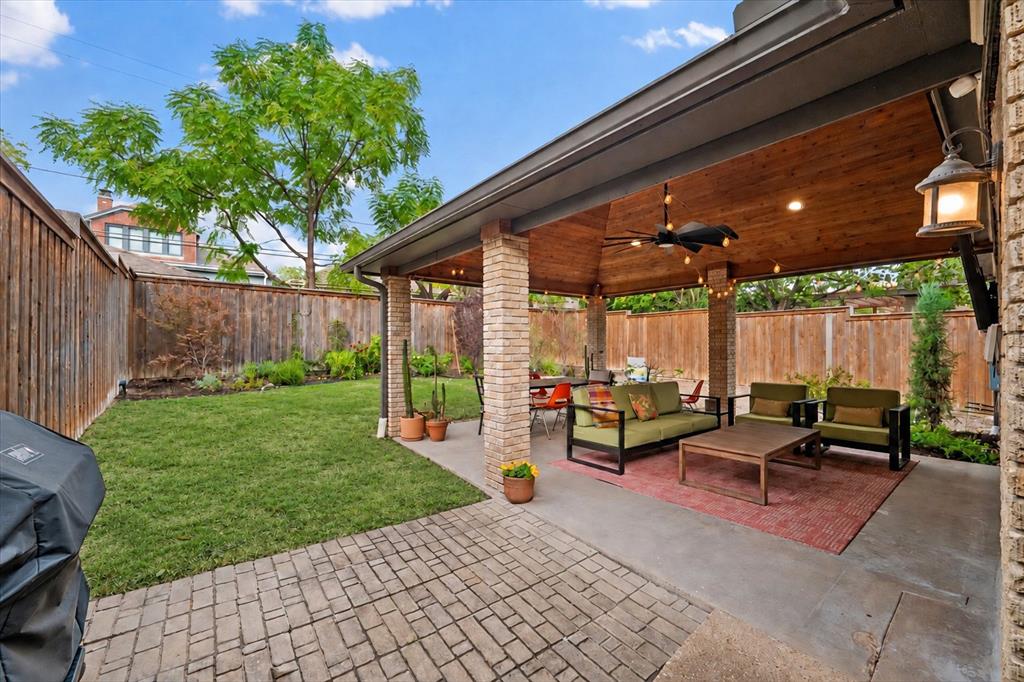 1006 Cordova Street, Dallas, TX 75223
