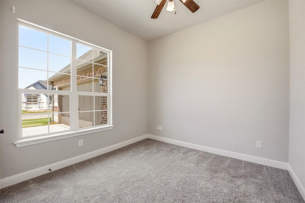 1038 Mickelson Drive, Granbury, TX 76048
