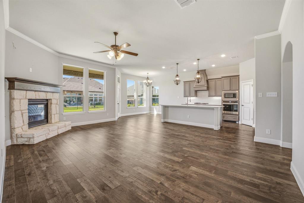 1038 Mickelson Drive, Granbury, TX 76048