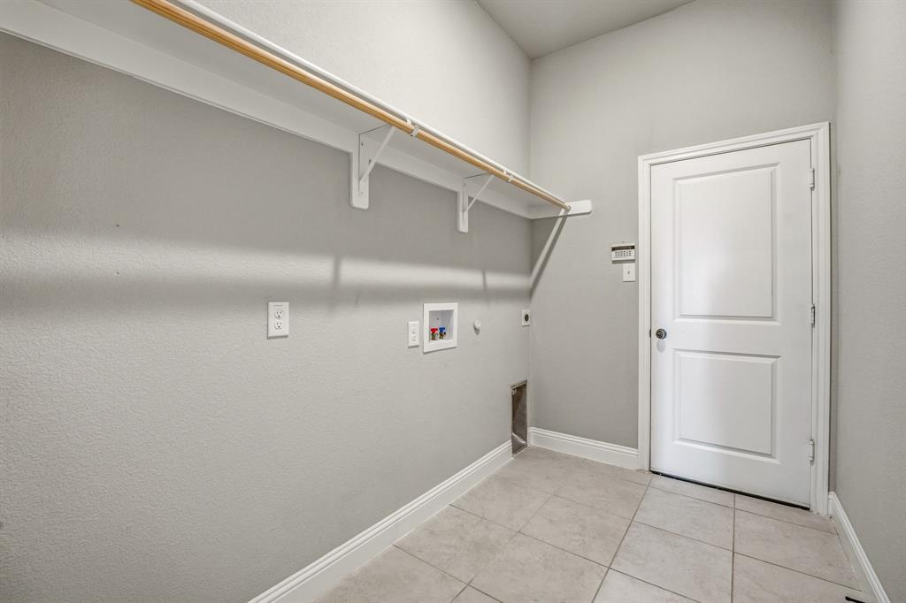 1038 Mickelson Drive, Granbury, TX 76048
