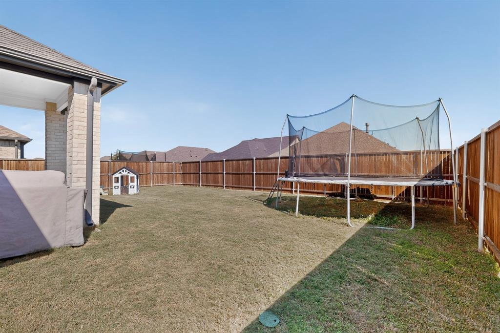 640 Medinah Road, Red Oak, TX 75154