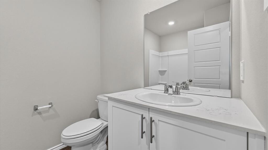 728 SMART STRIKE Trail, Granbury, TX 76049