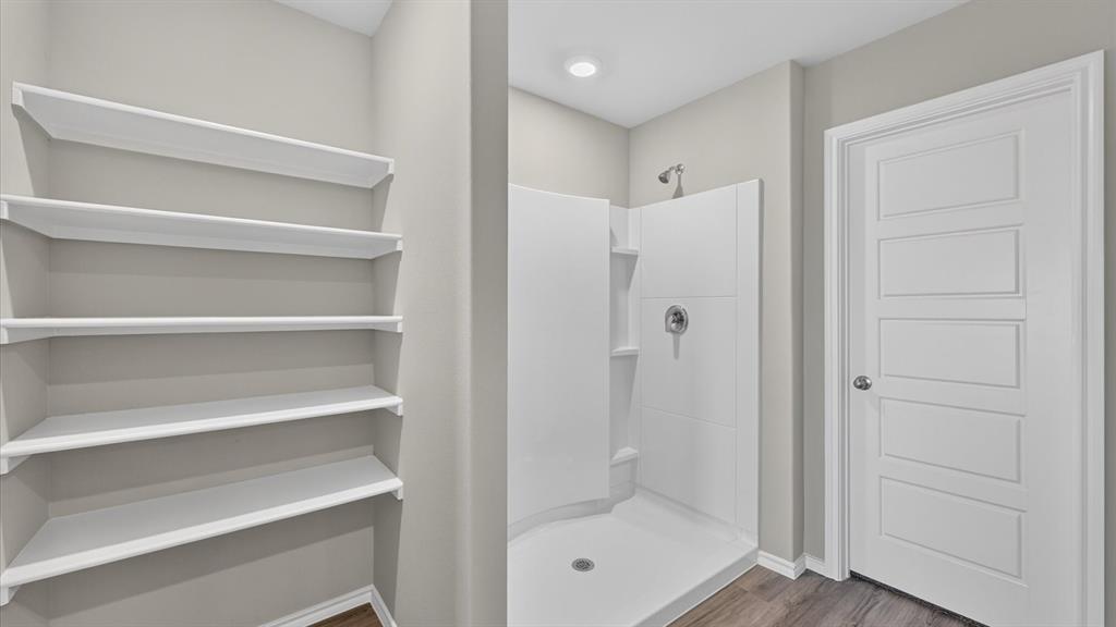728 SMART STRIKE Trail, Granbury, TX 76049