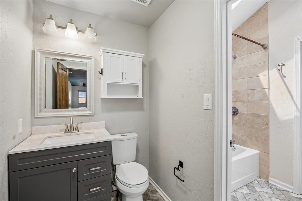 2749 Buna Drive, Dallas, TX 75211