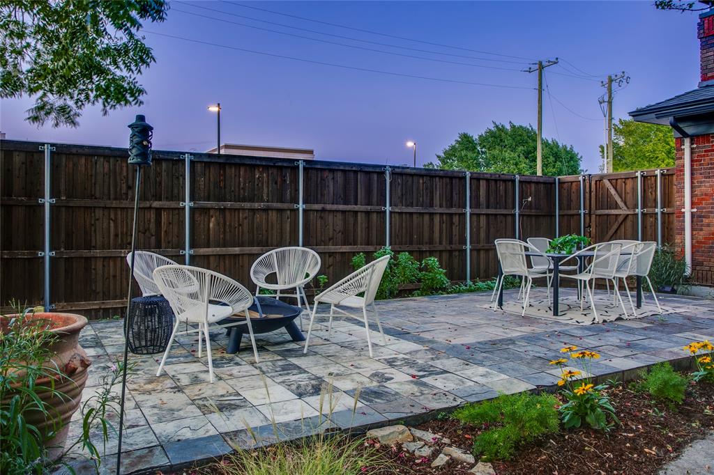 635 N Montclair Avenue, Dallas, TX 75208