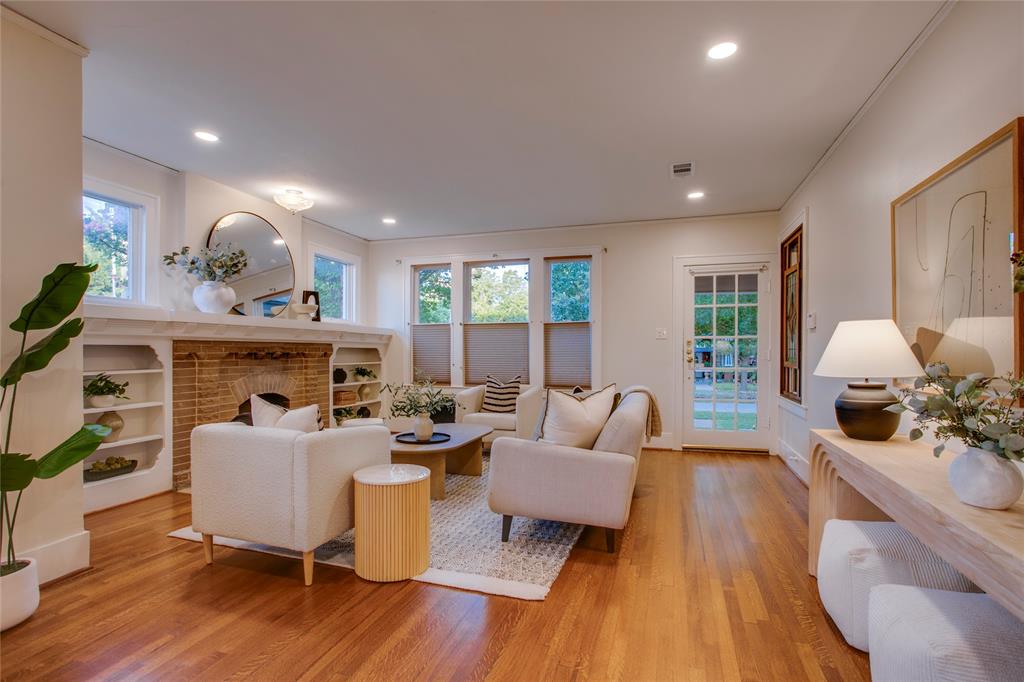 635 N Montclair Avenue, Dallas, TX 75208 635 N Montclair Avenue, Dallas, TX 75208