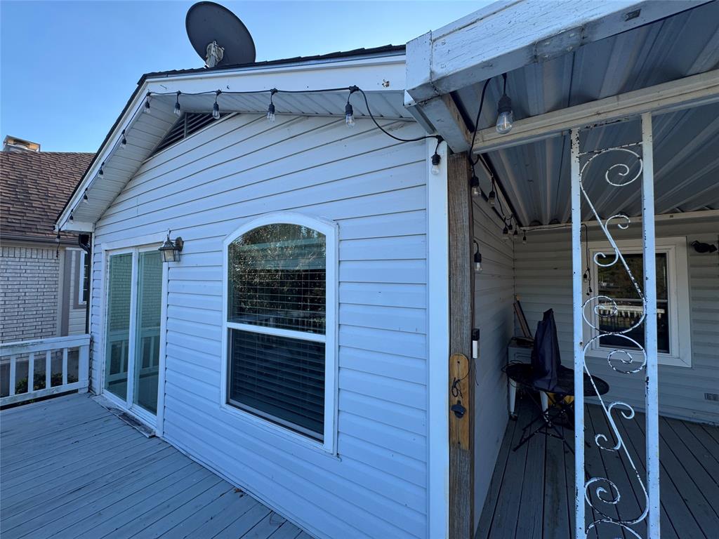 183 Seaside Drive, Gun Barrel City, TX 75156