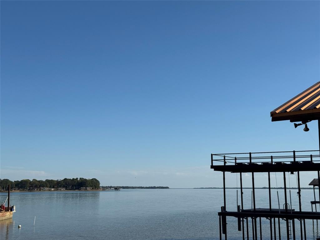 183 Seaside Drive, Gun Barrel City, TX 75156