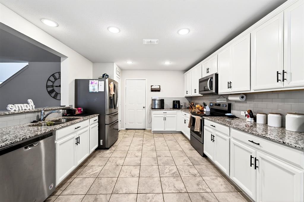 1720 Ackerly Drive, Forney, TX 75126