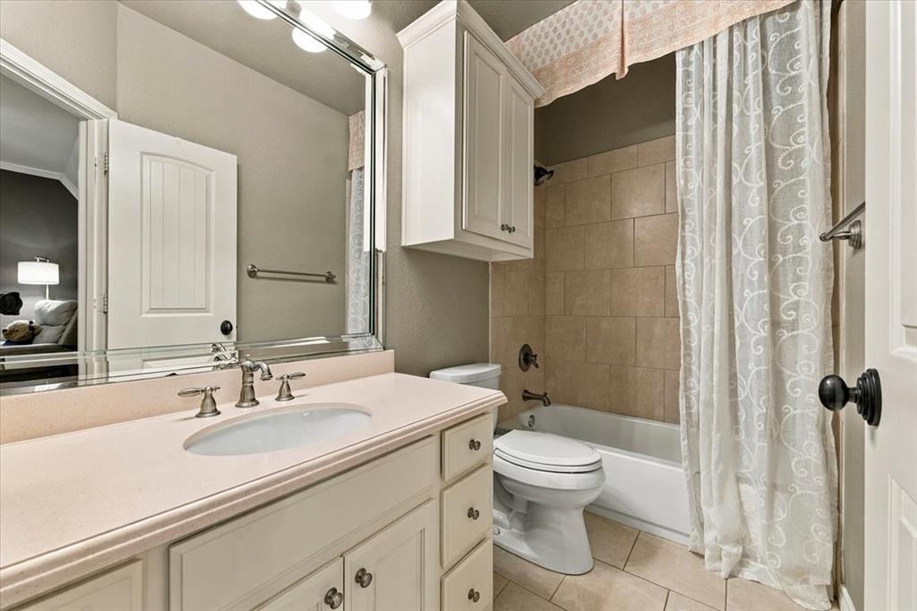 6040 Chapman Ridge Drive, Midlothian, TX 76065