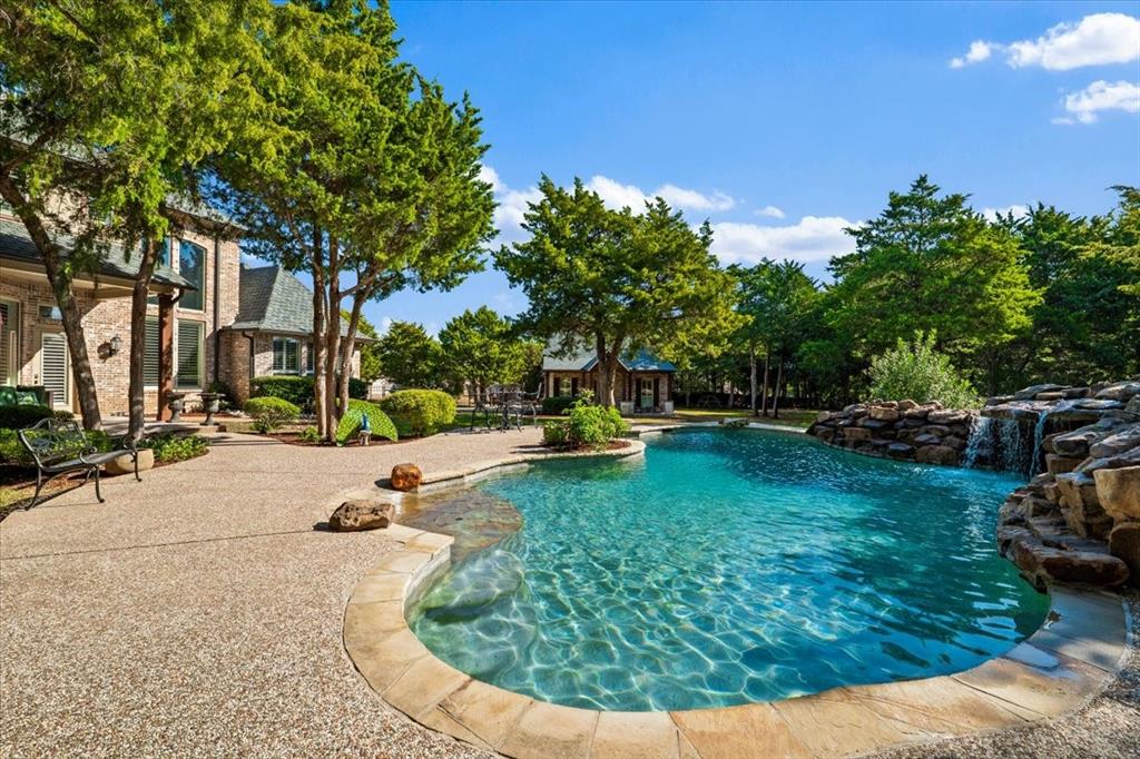 6040 Chapman Ridge Drive, Midlothian, TX 76065