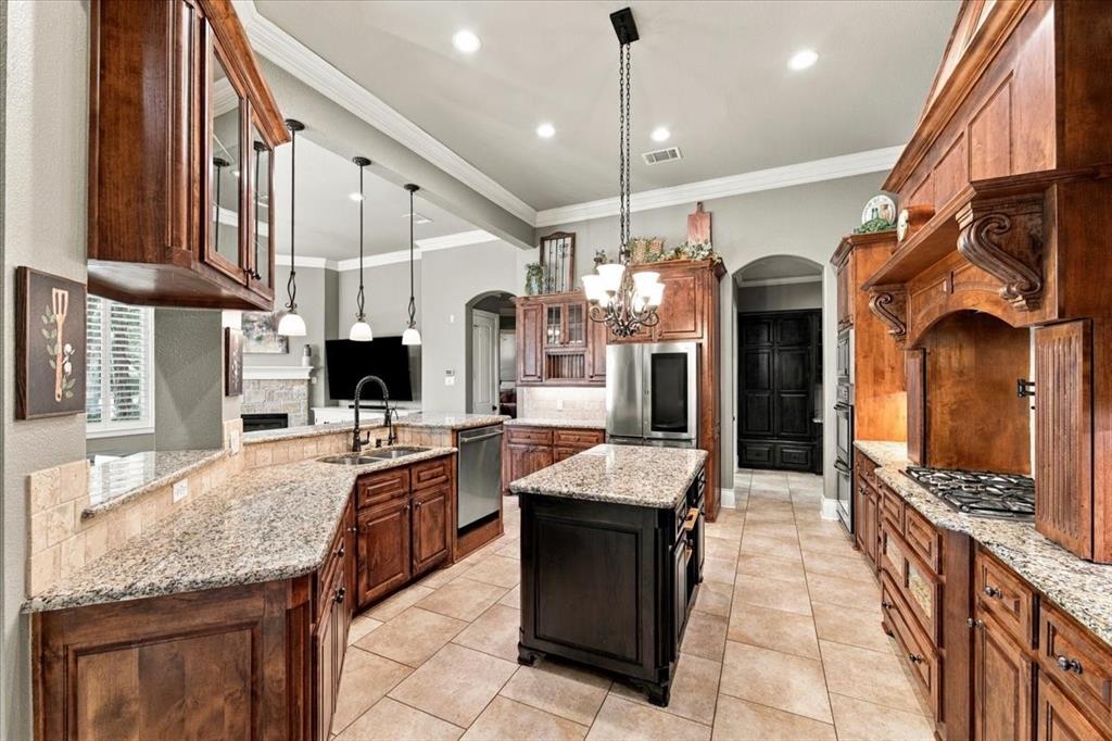 6040 Chapman Ridge Drive, Midlothian, TX 76065