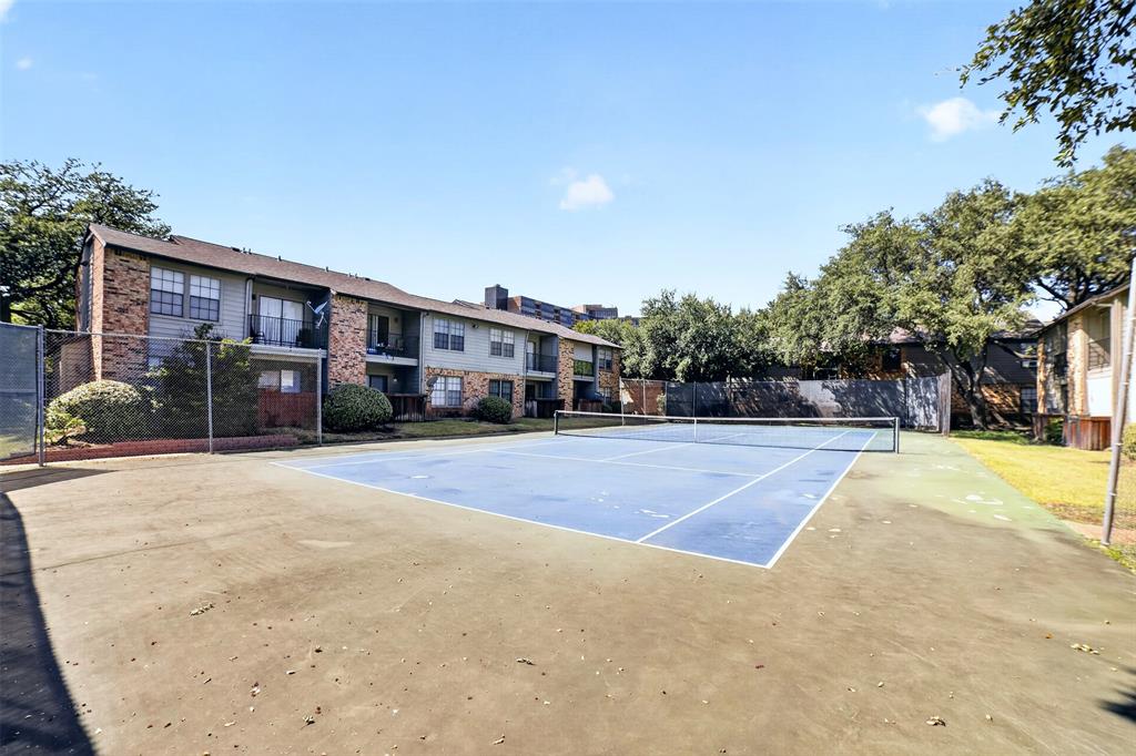 5335 Bent Tree Forest Drive, #213, Dallas, TX 75248